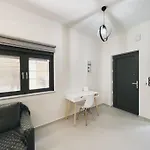 アパート Comfy Corner Luxury ハニア