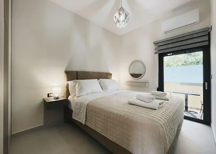 Comfy Corner Luxury Апартаменты *