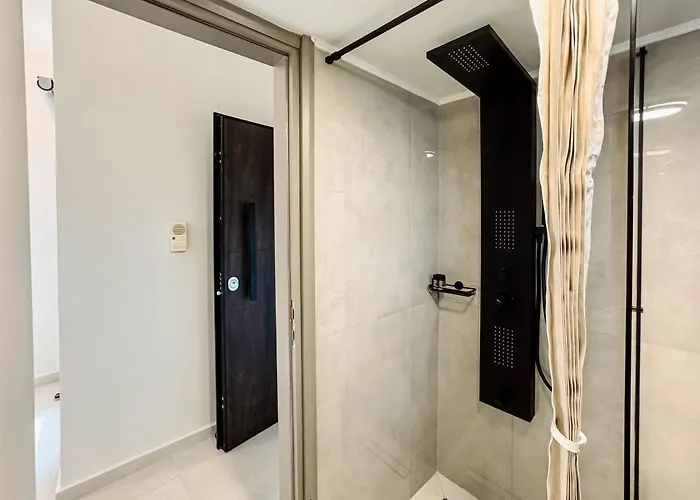 Апартаменты Comfy Corner Luxury *