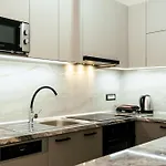 Comfy Corner Luxury Apartment